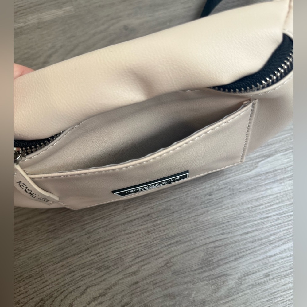 Kendall & Kylie Beige Fanny Pack Belt Bag - Picture 5 of 6